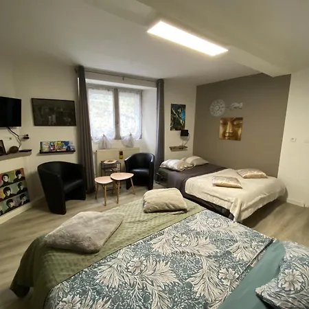 Entier Rez-de-chaussee Bompas (Ariege)