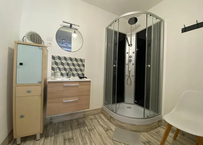 Daire Entier Rez-de-chaussee